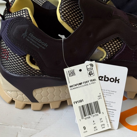 Reebok InstaPump Fury Trail 'Black Weathered Yellow' - Picture 12 of 12